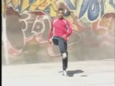 (football) NIKE - Freestyle - Ronaldinho & Inamoto