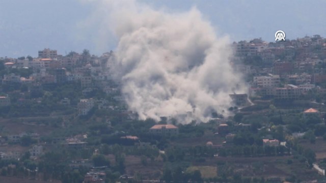 İsrail, Lübnan’ın güneyinde yer alan Hiyam beldesine saldırı düzenledi