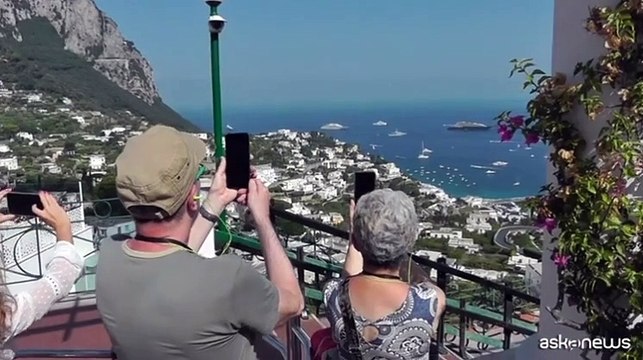 Nelle acque di Capri arriva lo yacht Blue dello sceicco di Abu Dhabi