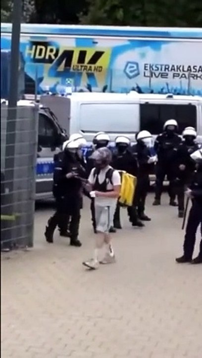 Les manifestants aussi ont droit de commander des pizzas