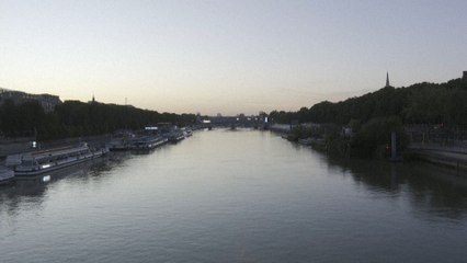 Seine: l'association Surfrider appelle à "faire preuve de prudence" pour les athlètes