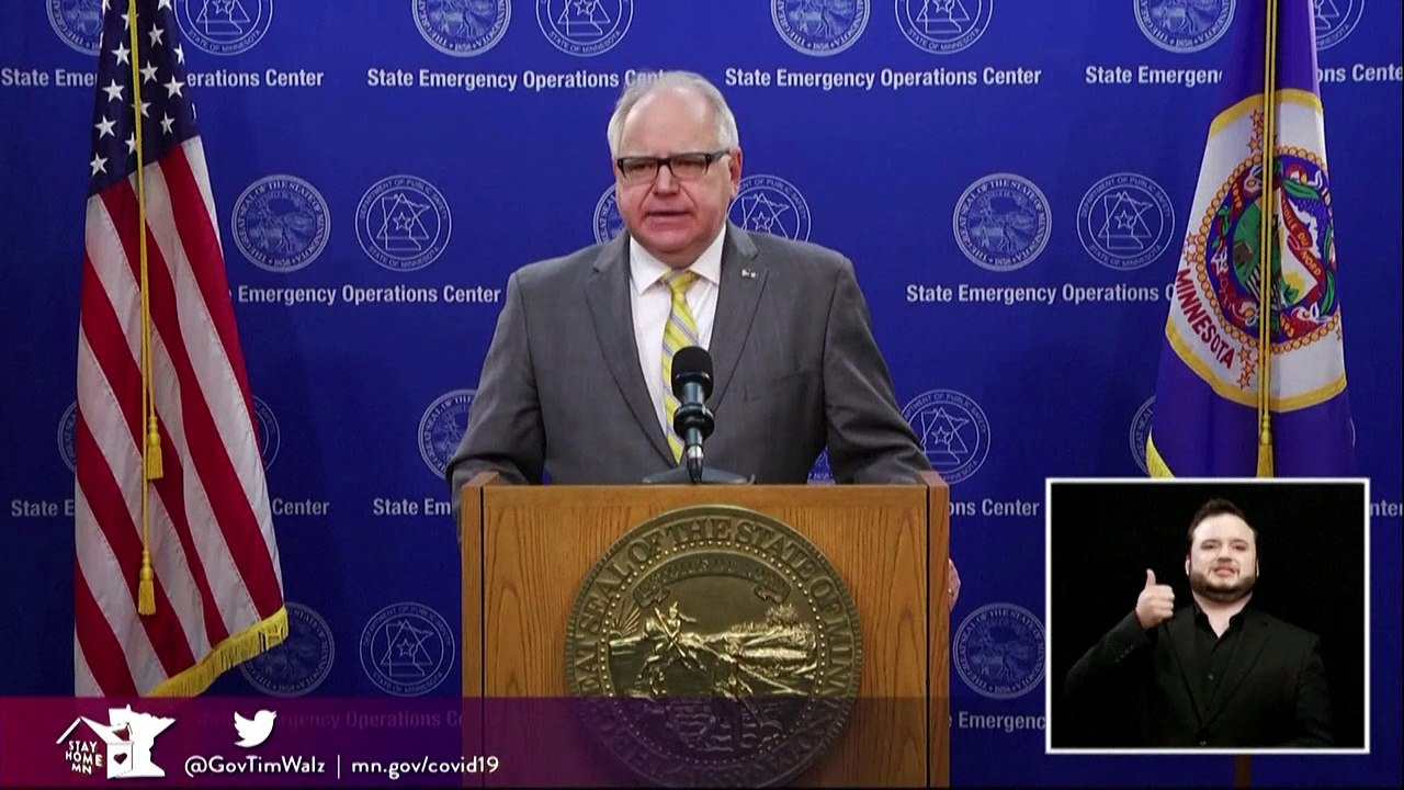 Kamala Harris escolhe governador de Minnesota, Tim Walz, como vice