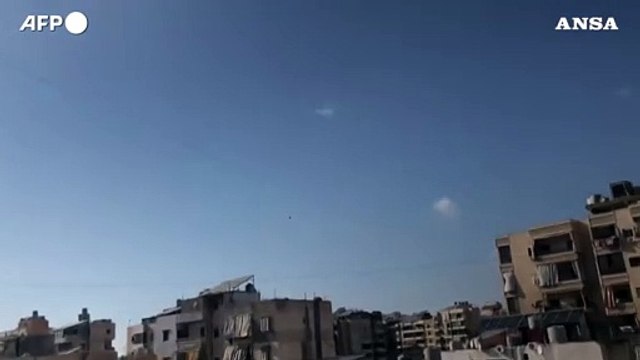 Libano, aerei israeliani sorvolano Beirut a bassa quota