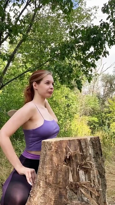 Forest GIRL shows her Bushcraft skills  bushcraft survival outdoors camping