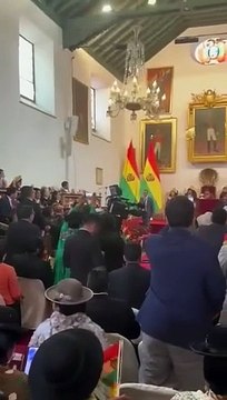 Tras abucheos, magistrados autoprorrogados se retiraron de la Casa de la Libertad para que la sesión pueda iniciar