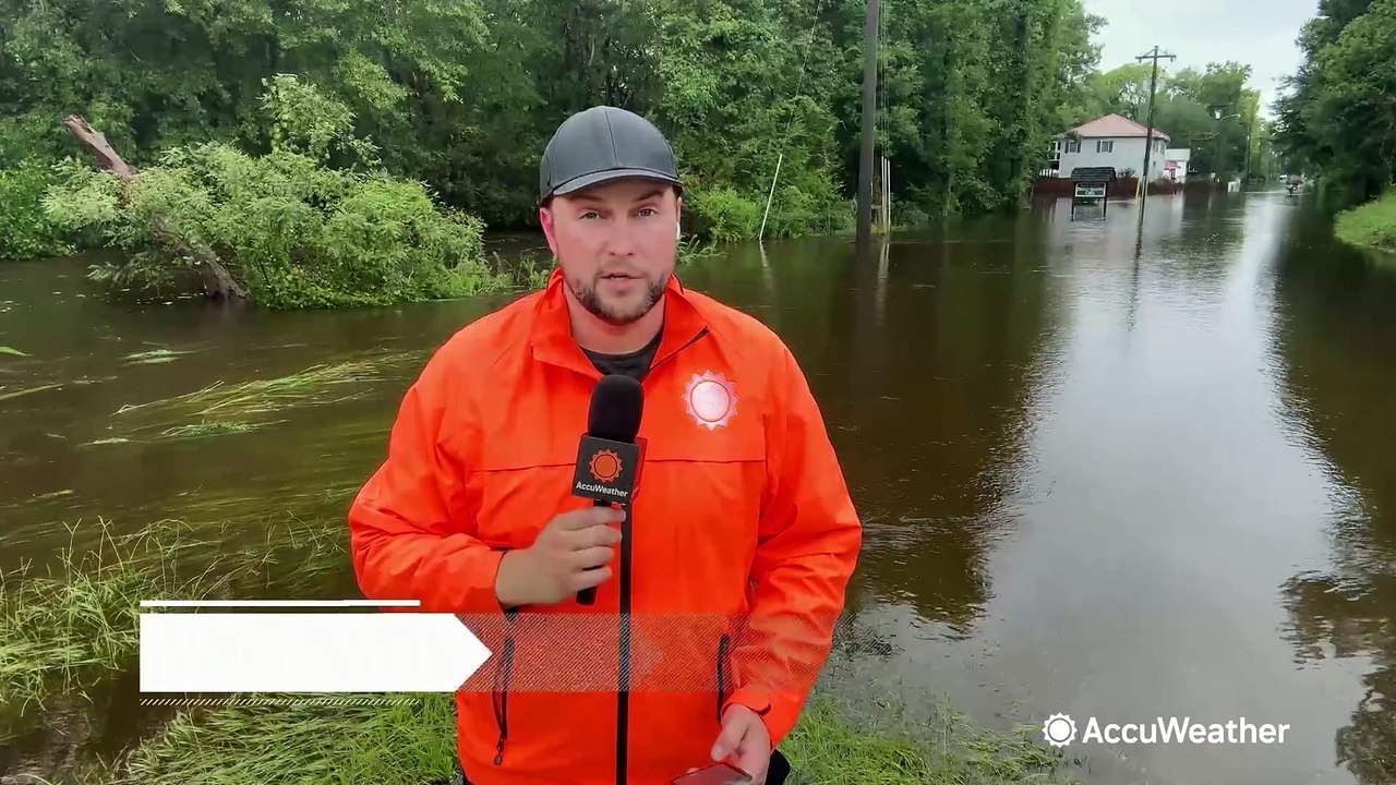 South Carolina family thanks first responders after rescue from rising floodwaters