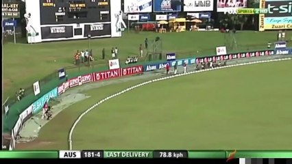 Micheal Hussey 118 Vs Sri Lanka 3rd Test At Colombo 2011