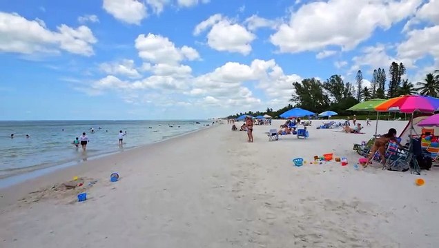 Naples Beach Florida Walking Tour - Attractions