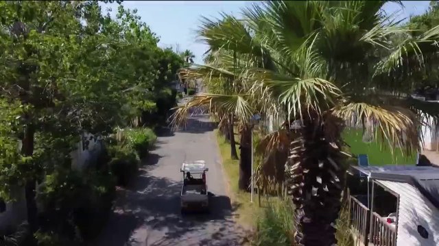 État des lieux des bungalows, cuisine, entretiens des espaces verts... BFMTV teste les métiers de l'ombre dans les campings