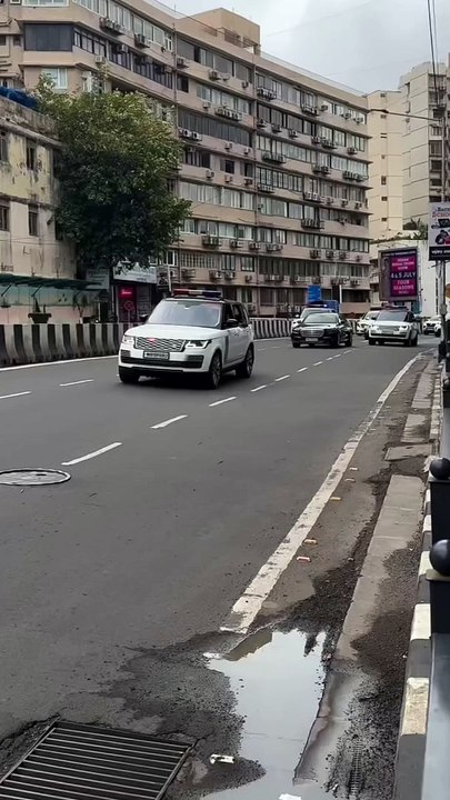 Mukesh Ambani with his Mercedes Benz   #AnantRadhikaCelebration #ARWeddingCelebrations #AnantRadhikaWedding #anantandradhika #anantambaniwedding #anantwedsradhika #AnantRadhika #radhikamerchant #anantambaniradhikamerchantwedding #AnantRadhikaWedding #An