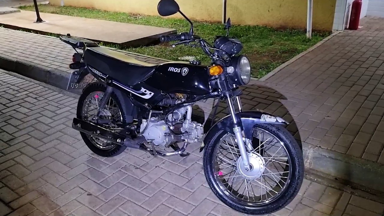 Adolescente usa chave de fenda para ligar e furtar moto de condomínio no Brasmadeira