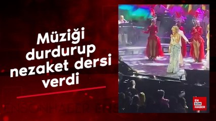 Ajda Pekkan Harbiye konserinde kızdırdılar