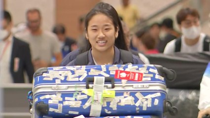 귀국한 안세영 "싸우려는 의도 아냐...협회·팀과 상의부터" / YTN