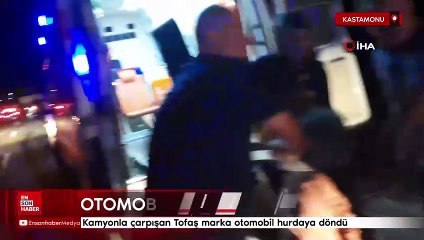 Kastamonu'da kamyonla çarpışan otomobil hurda oldu