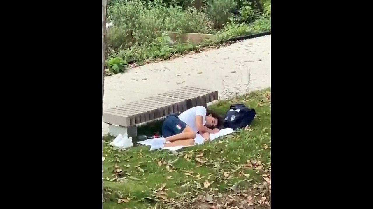 Un médaillé d'or fini sa nuit dans un parc car il n'a pas respecté les règles du village olympique