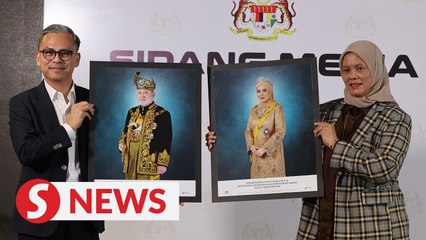 Distribution of King, Queen official portraits begins tomorrow, says Fahmi