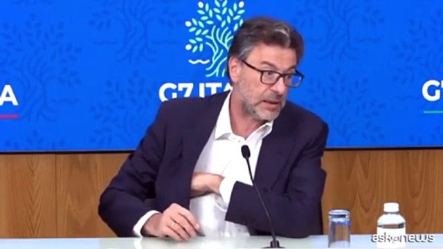 Giorgetti: No a tasse su extraprofitti banche ma su profitti s?