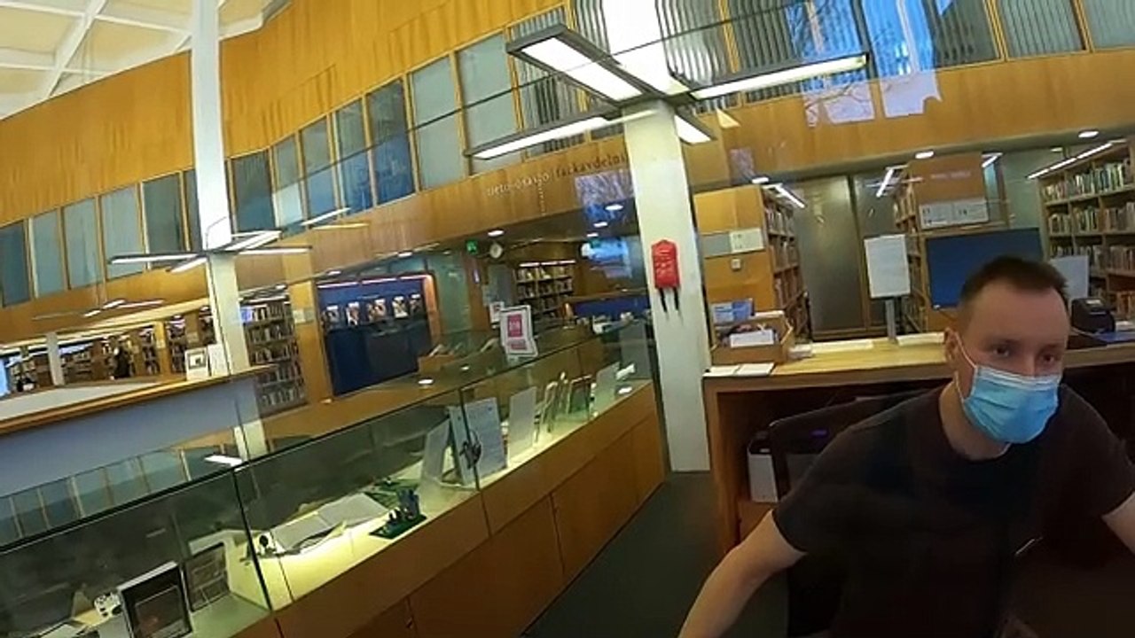 (Owned) Library,Turku City Library,(library employee are Professional)