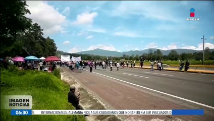 Habitantes de Santa Rita Tlahuapan bloquean la México-Puebla