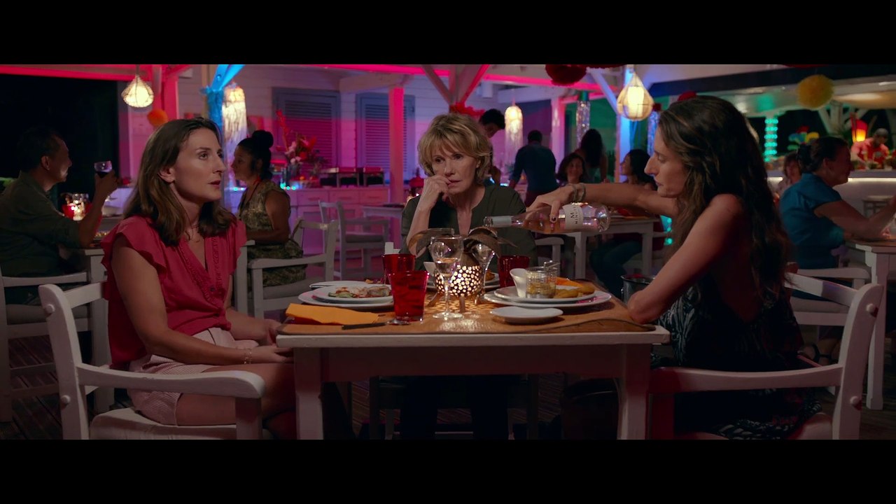 Bande-annonce de Larguées / "Navet assorti de clichés" ou "Une comédie drôle" : ce film cartonne sur Netflix, mais divise totalement les spectateurs