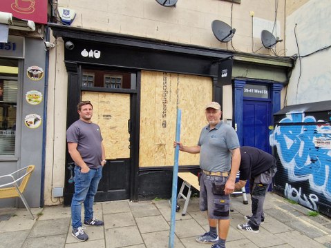 Bristol Riots: Shops close and board up in Old Market amidst rumours of right-wing protests