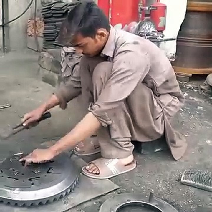 पुराने ट्रक क्लच प्लेट्स का पुनर्निर्माण अवश्य देखें