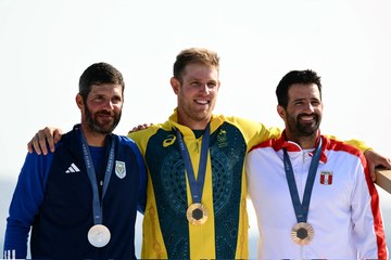 AR OOV SAILING GOLD M 070824