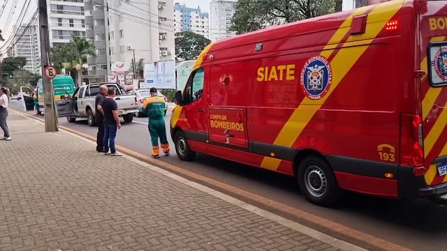 Idoso é atropelado enquanto tentava atravessar a rua Minas Gerais, no Centro de Cascavel