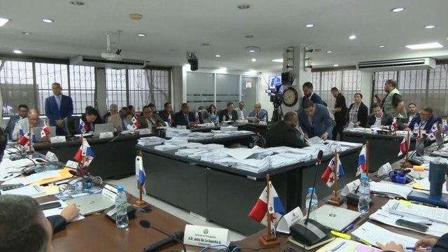 Varias entidades solicitan traslado de partidas para pagar el décimo