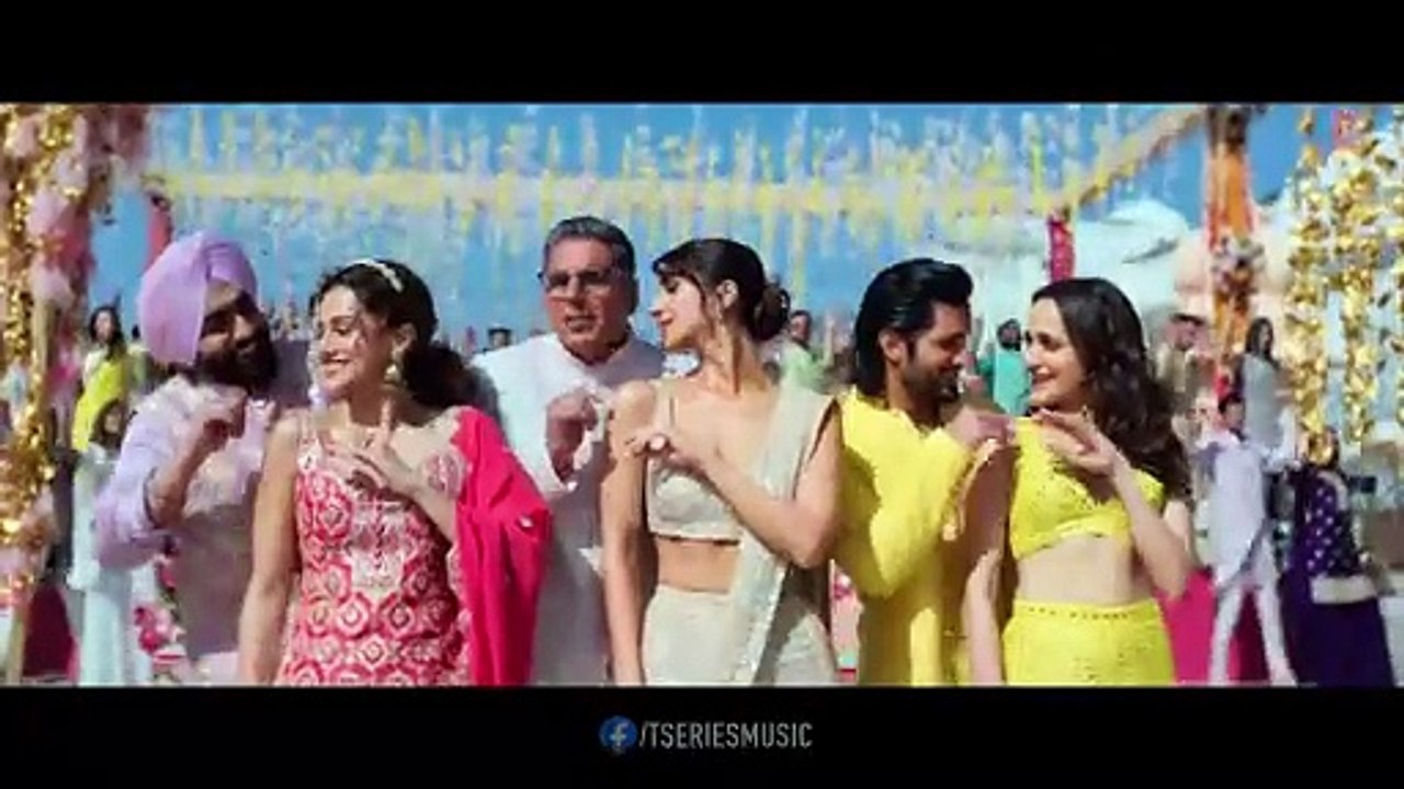 KHEL KHEL MEIN HAULI HAULI | Akshay K Guru Randhawa YO YO Honey Singh Neha Ammy Taapsee Vaani