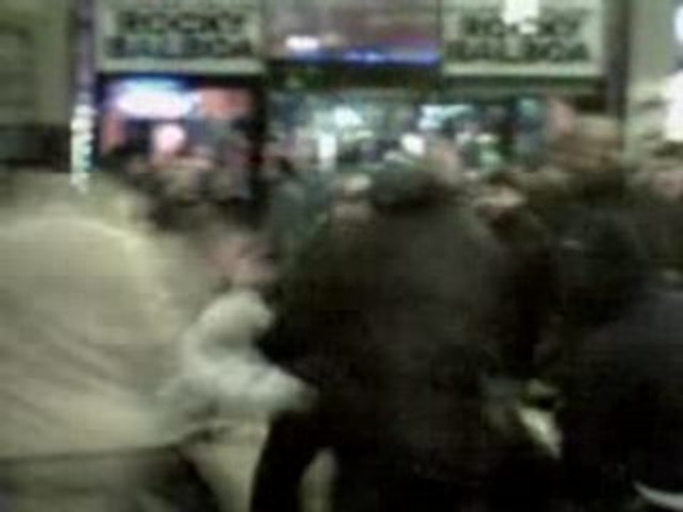 Booba Vs Sinik  Baston Sur Les Champs Elysee