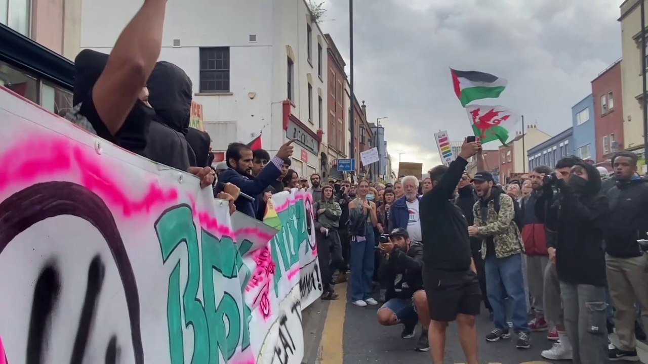 Thousands take part in anti-fascist counter protest in Bristol