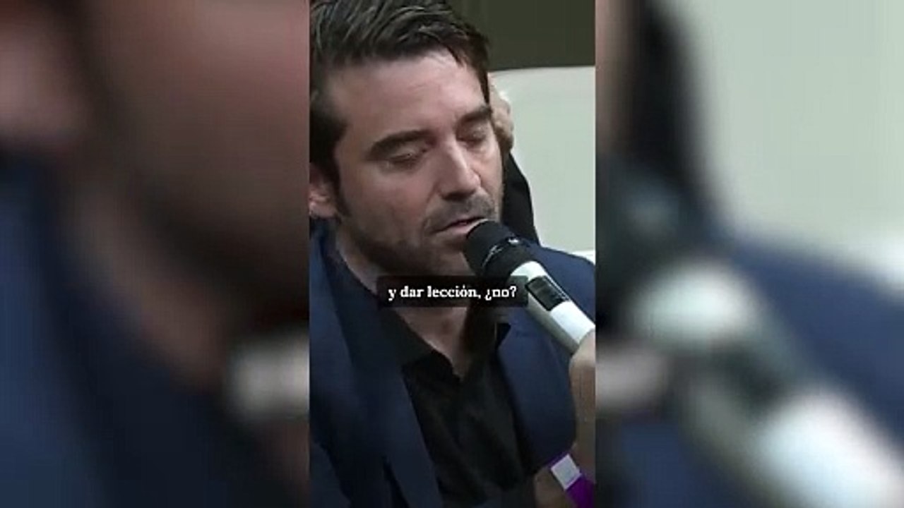 Javier Negre participa en las ruedas de prensa en la Rosada con preguntas de respuesta inducida al portavoz Manuel Adorni