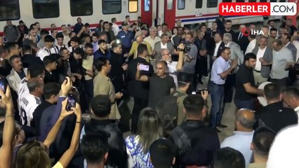 Turistik Tatvan Treni ikinci seferinde Tatvan'a ulaştı