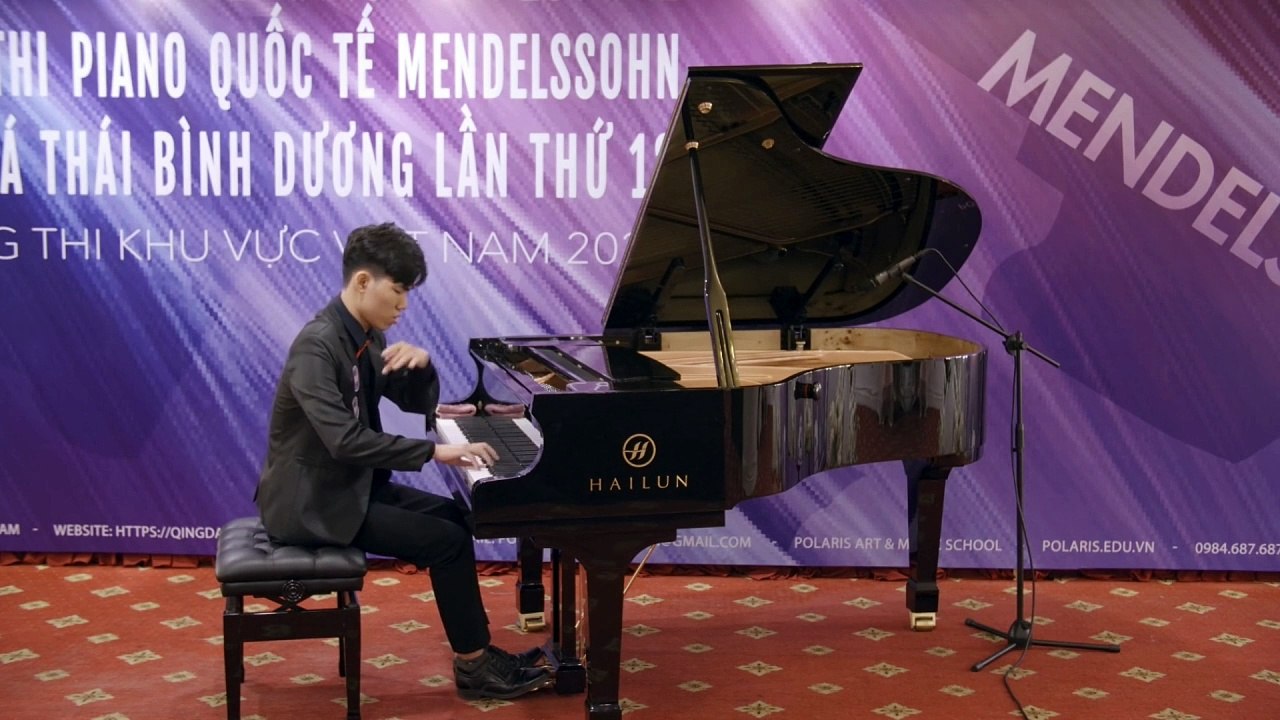 Debussy Images 1 (Reflets dans l'eau) Mendelssohn