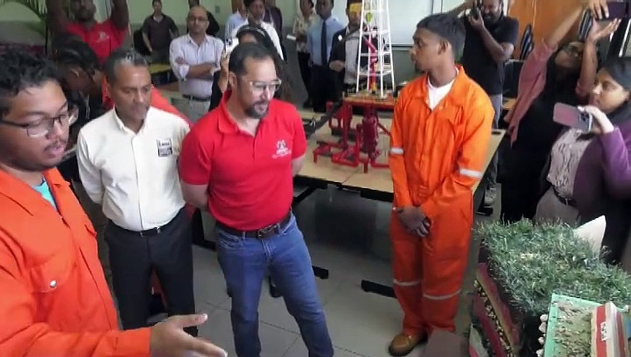 INSIDE BUSINESS: CALL FOR SINGLE STANDARD FOR OIL RIGS