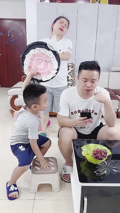 Big funn Son with mom