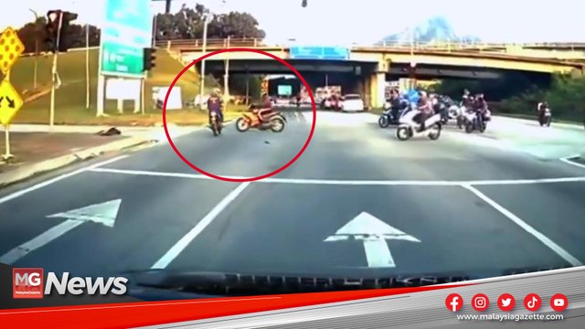 MG Viral : Kemalangan Motosikal Langgar Lampu Isyarat di Greenwood