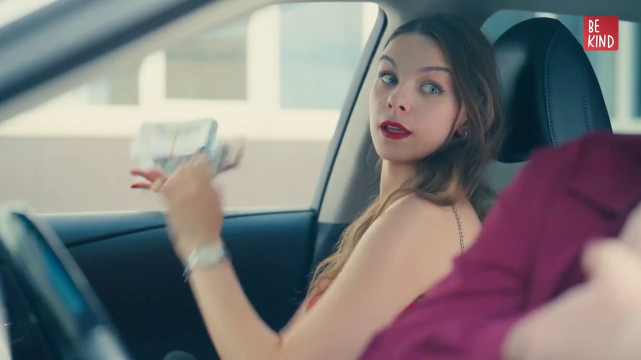 Episode.2. Girl Throws BF’s Cash Out The Window - @BeKind.official