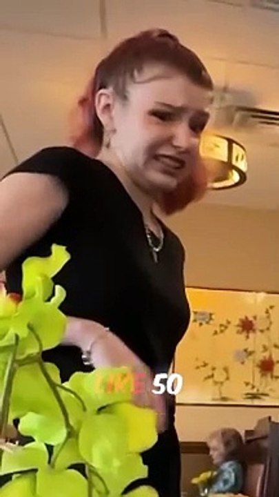 Tipping a waitress a car