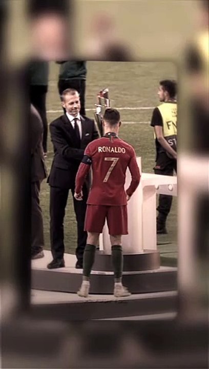 Ronaldo best plyer in the world & Flying Kicked