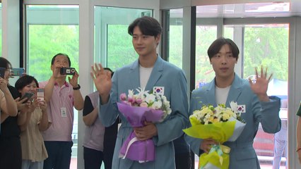 파리 올림픽 펜싱 금메달리스트 오상욱·박상원, 대전시청서 열띤 환영 🎉