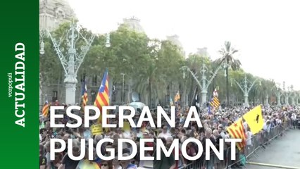 Miles de seguidores esperaban la llegada de Puigdemont