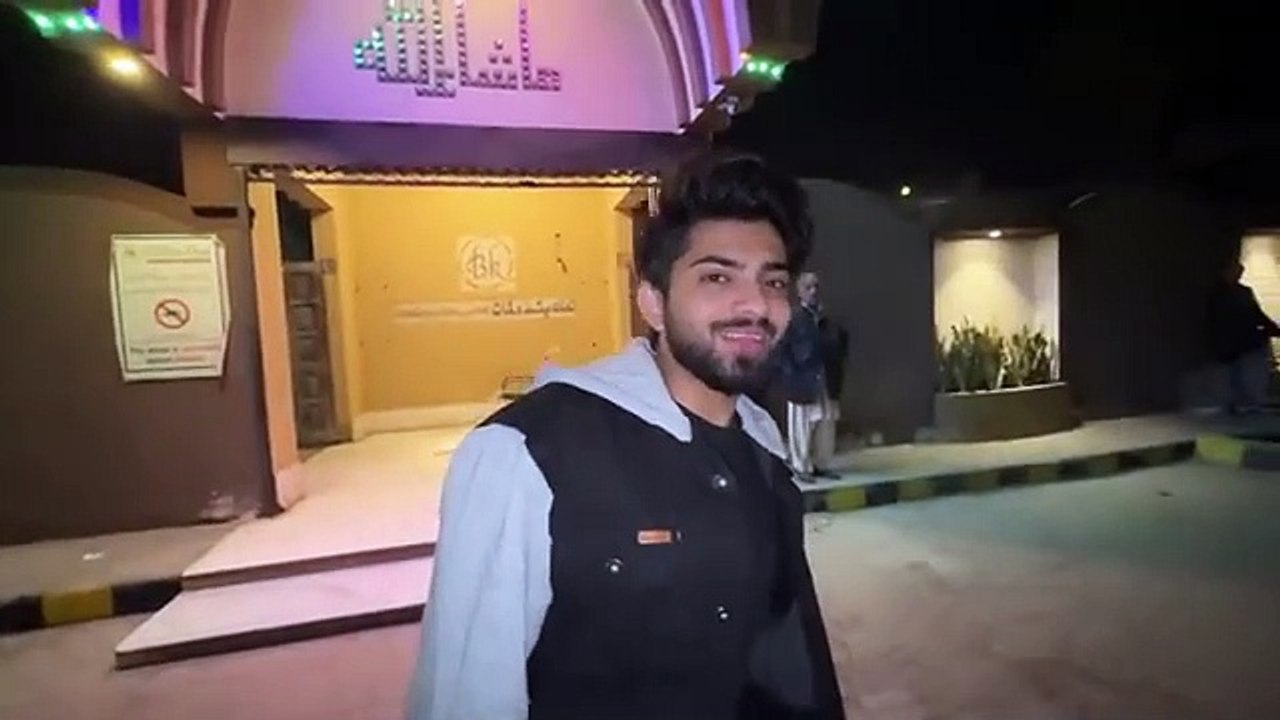 RABEECA_NE_POORAY_GHAR_KI_SAFAI_KIKHANA_BHI_BAN...