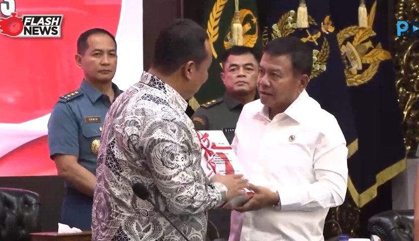 Wakasau Hadiri Penyerahan LHP BPK RI Atas Laporan Keuangan Tahun 2023 Pada Kemhan RI