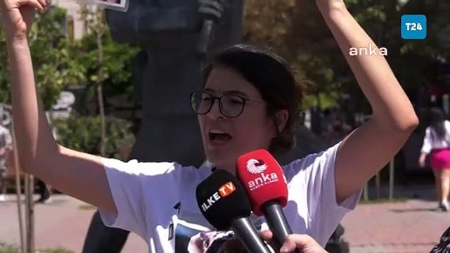 Depremzede Döne Kaya'dan Madenci Anıtı önünde oturma eylemi: Ben sadece 65 kişi için değil, ölen 53 bin insan için adalet arıyorum