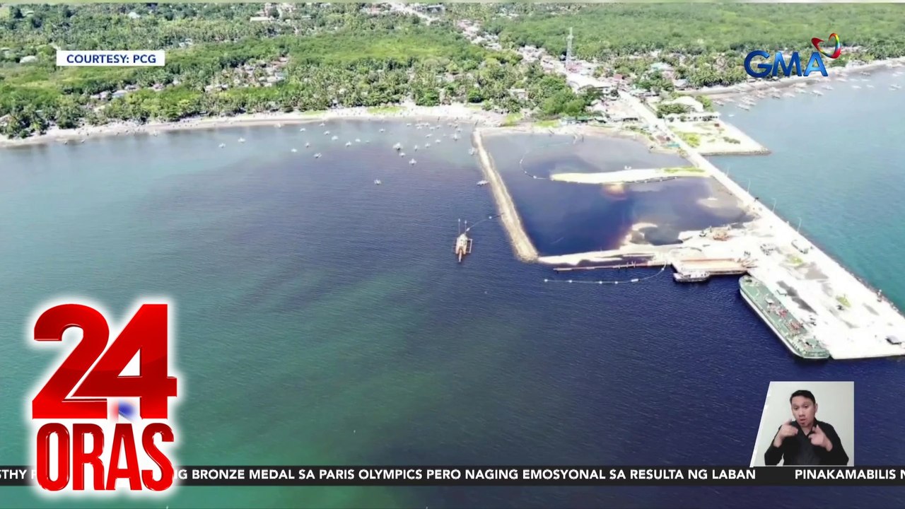Molasses na karga ng MT Mary Queen of Charity, tumapon sa dagat | 24 Oras