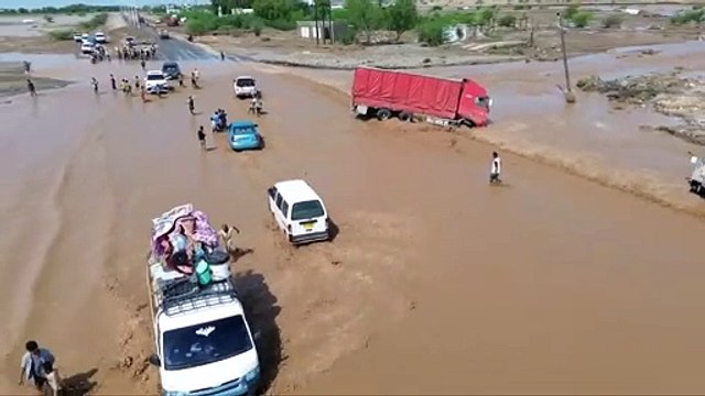 45 قتيلًا حصيلة سيول جارفة في اليمن