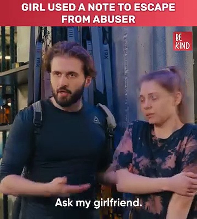 Girl used a note to escape from a buster