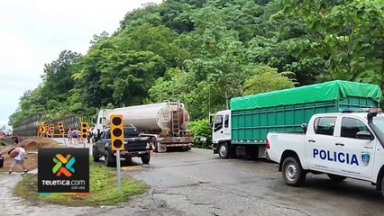 tn7-traileros-afectados-por-cierre-de-puente-en-osa-retiran-material-que-impedia-el-paso-080824